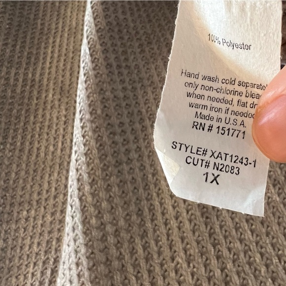 Gilli cold shoulder turtleneck soft grey sweatshirt - Picture 3 of 4